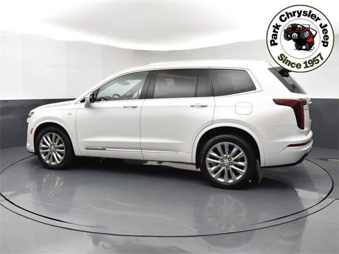 Used 2023 Cadillac XT6 Premium Luxury w/ LPO, Floor Liner Package image 2