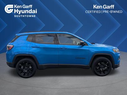 Used 2025 Jeep Compass Latitude w/ Convenience Group