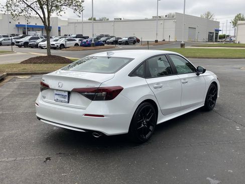 Used 2025 Honda Civic Sport image 10