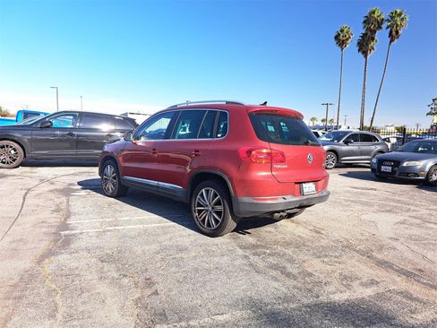 Used 2013 Volkswagen Tiguan SE image 4