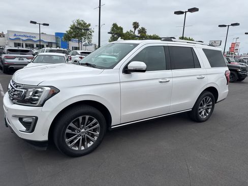 Used 2018 Ford Expedition Limited w/ Equipment Group 301A AWD/4WD image 23