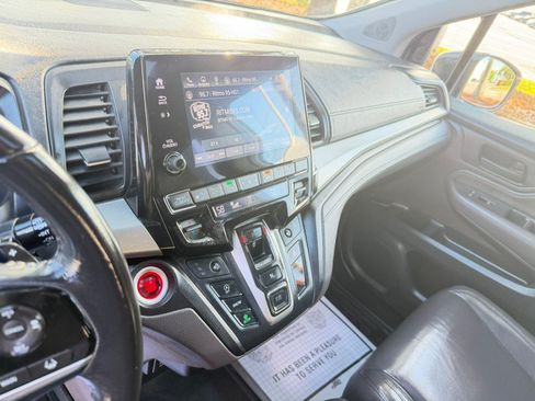 Used 2018 Honda Odyssey Touring image 20