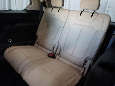Used 2022 Jeep Grand Cherokee L Limited AWD/4WD image 21