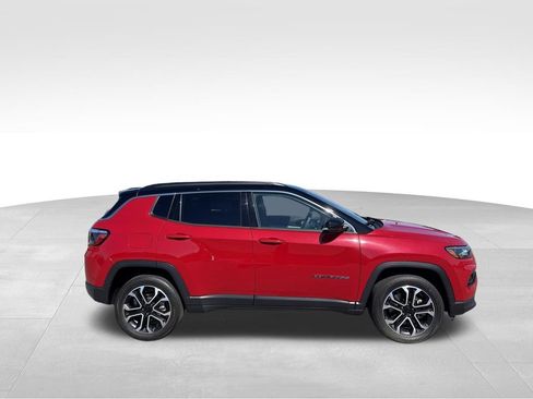 Used 2023 Jeep Compass Limited AWD/4WD image 5