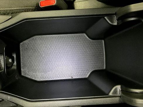 Used 2023 Honda Accord Sport image 40