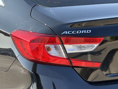 Used 2019 Honda Accord Touring image 26