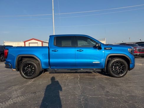 Used 2023 GMC Sierra 1500 Elevation w/ Elevation Premium Package AWD/4WD image 4