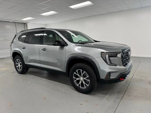 New 2026 GMC Acadia AT4 image 3