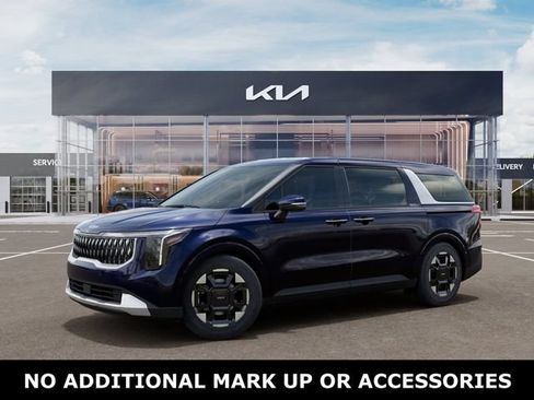 New 2026 Kia Carnival EX FWD image 3