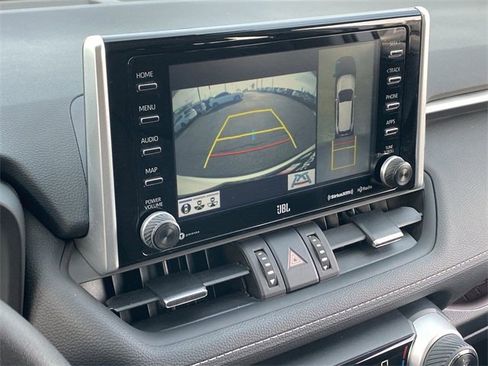 Used 2021 Toyota RAV4 Limited image 29