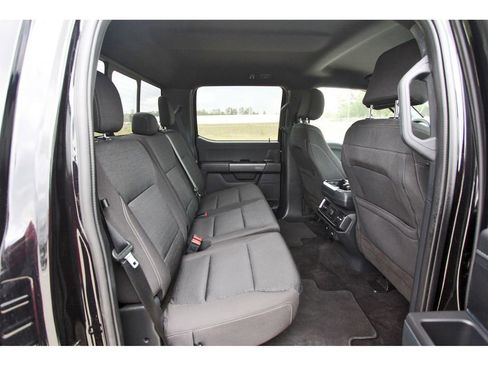 Certified 2022 Ford F150 XLT w/ Equipment Group 302A High image 10