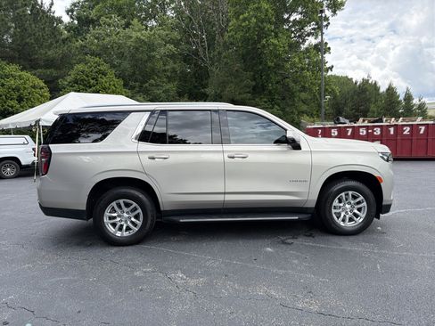 Used 2022 Chevrolet Tahoe LT w/ Luxury Package RWD image 4