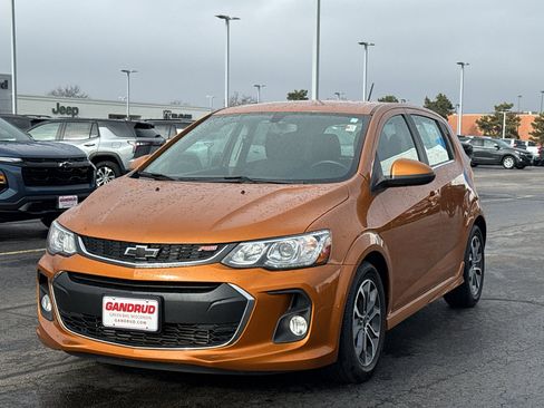 Used 2019 Chevrolet Sonic LT image 2