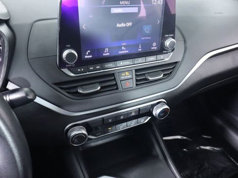 Used 2019 Nissan Altima 2.5 S FWD image 15