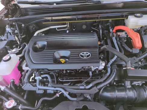Certified 2025 Toyota Crown AWD/4WD image 22