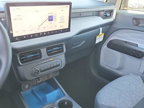New 2025 Ford Maverick XLT w/ XLT Luxury Package FWD image 20