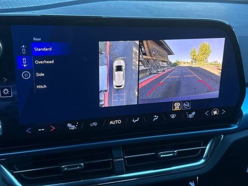 New 2026 Chevrolet Equinox EV LT w/ LPO, Blackout Package image 20