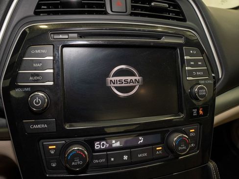 Used 2019 Nissan Maxima 3.5 SV w/ Floor Mat Group image 11