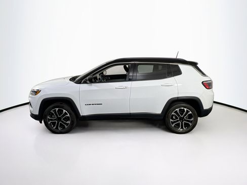 Used 2022 Jeep Compass Limited image 8