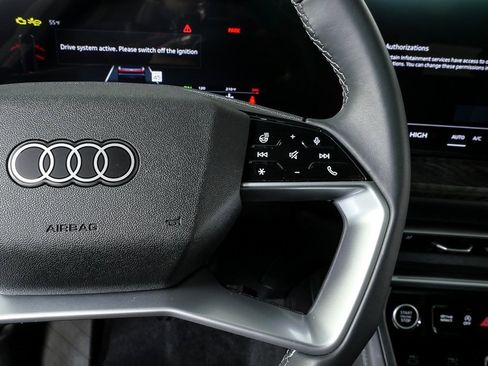 Certified 2025 Audi Q5 Premium Plus w/ Premium Plus image 11