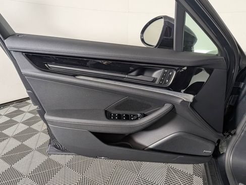 New 2026 Porsche Panamera 4 image 25