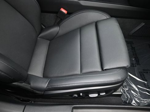 Used 2025 Porsche 911 Carrera image 24