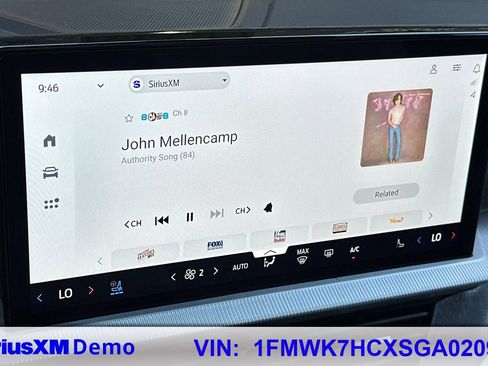 Used 2025 Ford Explorer Platinum w/ Ultimate Package image 24