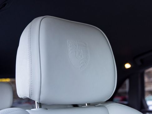 Certified 2024 Porsche Macan Turbo image 57