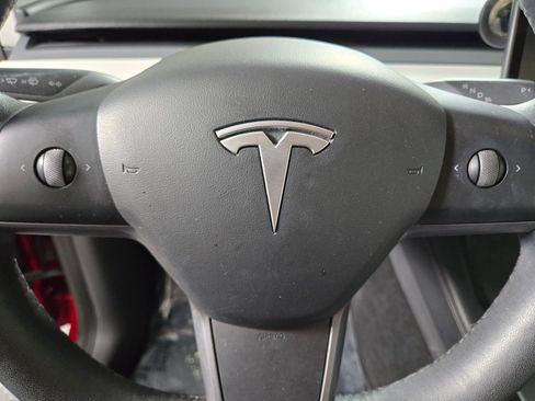 Used 2022 Tesla Model Y Performance AWD/4WD image 24