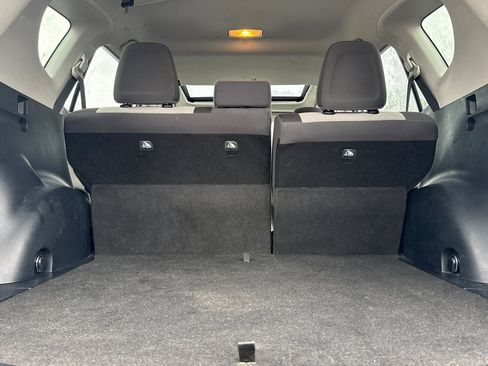 Used 2015 Toyota RAV4 XLE image 17