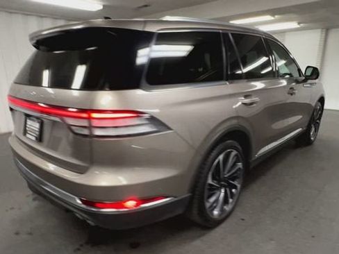 Used 2021 Lincoln Aviator Reserve w/ Equipment Group 202A AWD/4WD image 8
