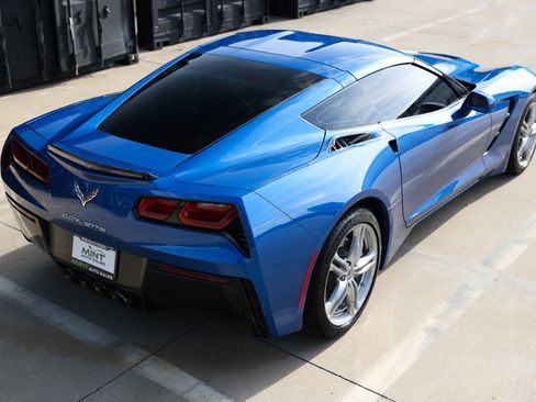 Used 2016 Chevrolet Corvette Stingray Coupe w/ 2LT Preferred Equipment Group RWD image 15
