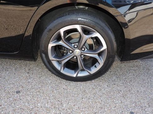 Used 2022 Chevrolet Malibu LT image 11