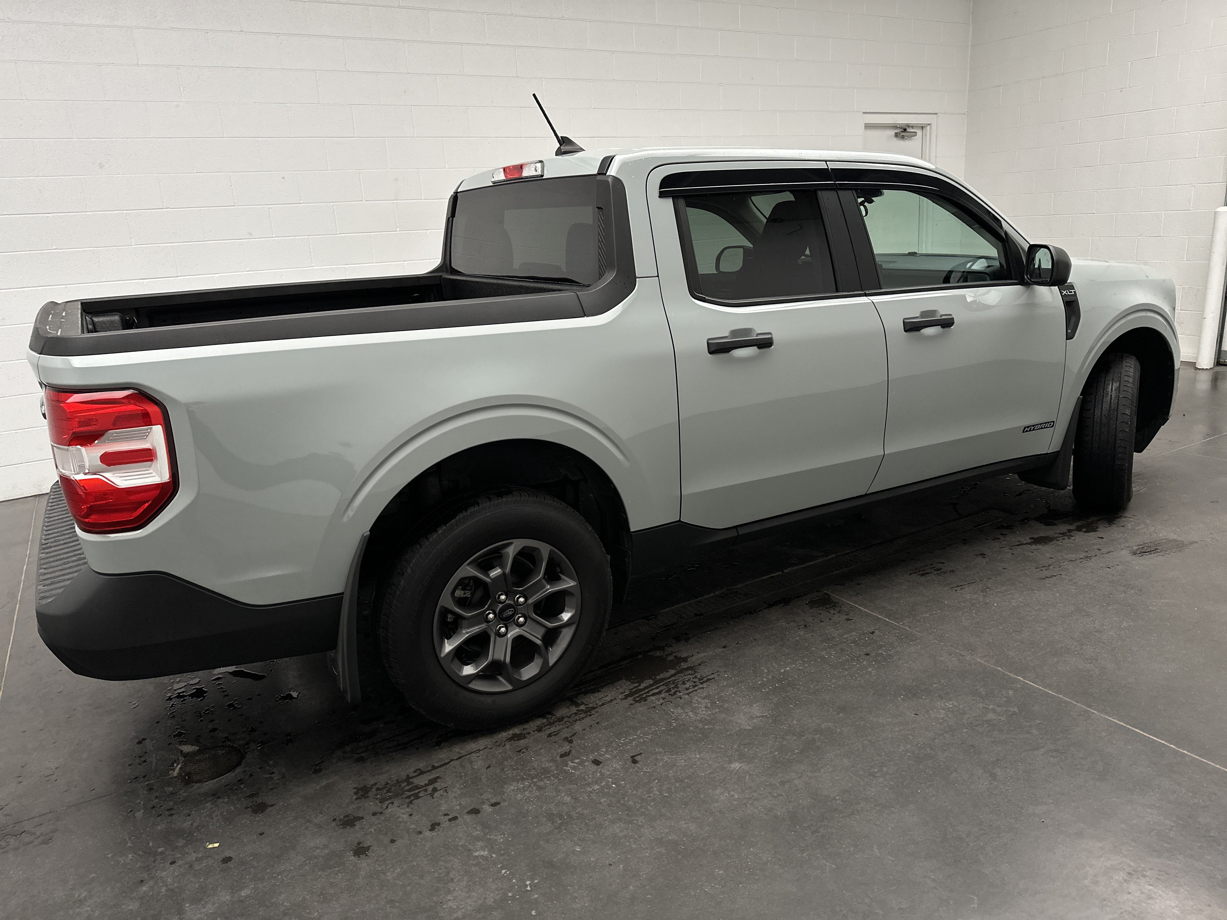 Used 2024 Ford Maverick XLT FWD image 10