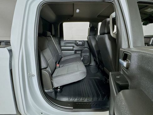 Used 2025 GMC Sierra 2500 Pro w/ Convenience Package image 24