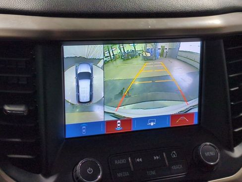 Used 2019 GMC Acadia Denali w/ Technology Package image 29