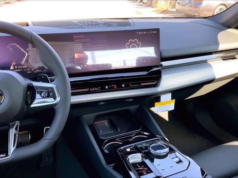 New 2026 BMW 530i xDrive 530i xDrive w/ M Sport Package image 6