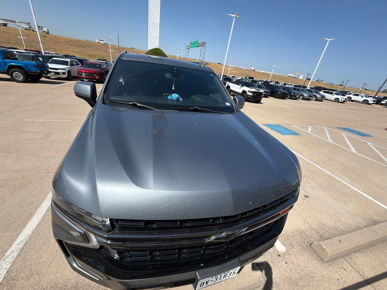 Used 2021 Chevrolet Suburban Z71 w/ Z71 Off-Road Package AWD/4WD image 9