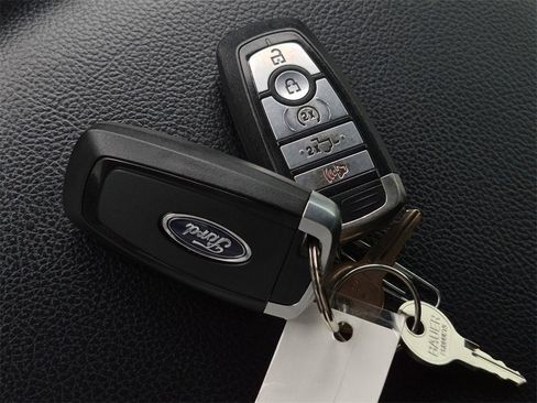 Used 2020 Ford F250 Lariat w/ Lariat Ultimate Package image 38