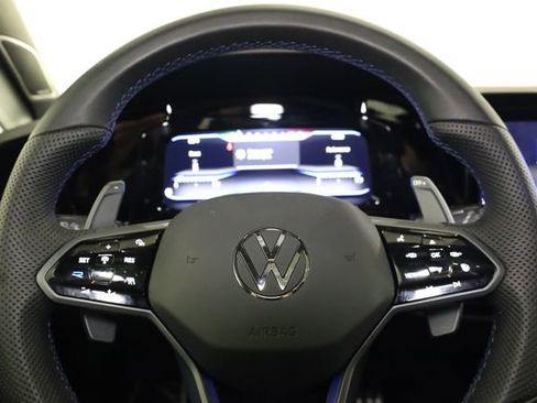 Used 2024 Volkswagen Golf R image 16