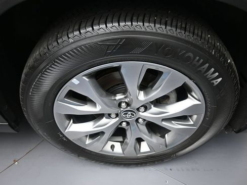 Certified 2024 Toyota Grand Highlander AWD image 13