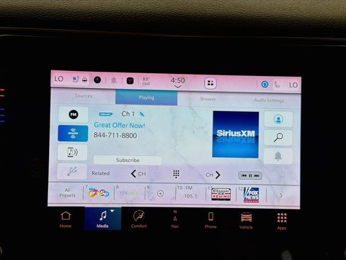 Used 2024 Jeep Wagoneer L Series II w/ Flexible Seating Group RWD image 11
