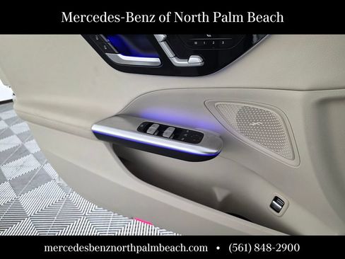 Used 2023 Mercedes-Benz C 300 Sedan image 23