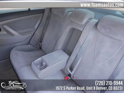 Used 2010 Toyota Camry LE image 19