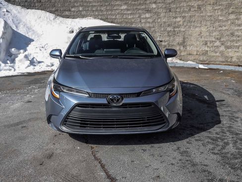 Certified 2024 Toyota Corolla LE image 3