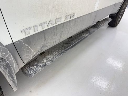 Used 2019 Nissan Titan PRO-4X w/ Pro-4x Convenience Package AWD/4WD image 8