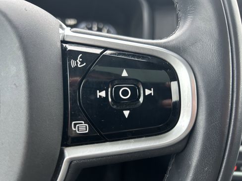 Used 2018 Volvo V90 T5 Cross Country w/ Plus Package image 19