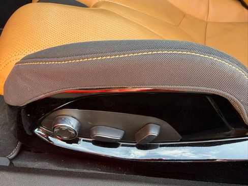 Used 2020 Chevrolet Corvette Stingray Premium Cpe w/ 3LT Preferred Equipment Group image 15