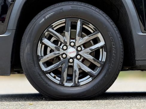 Used 2019 GMC Acadia SLT FWD image 31