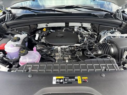 New 2026 Jeep Grand Cherokee L Limited AWD/4WD image 18